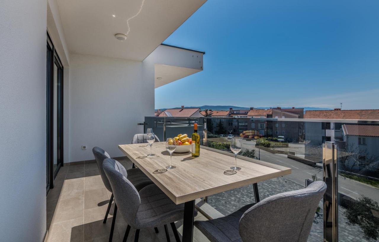 Appartment Divine Krk Town Luaran gambar