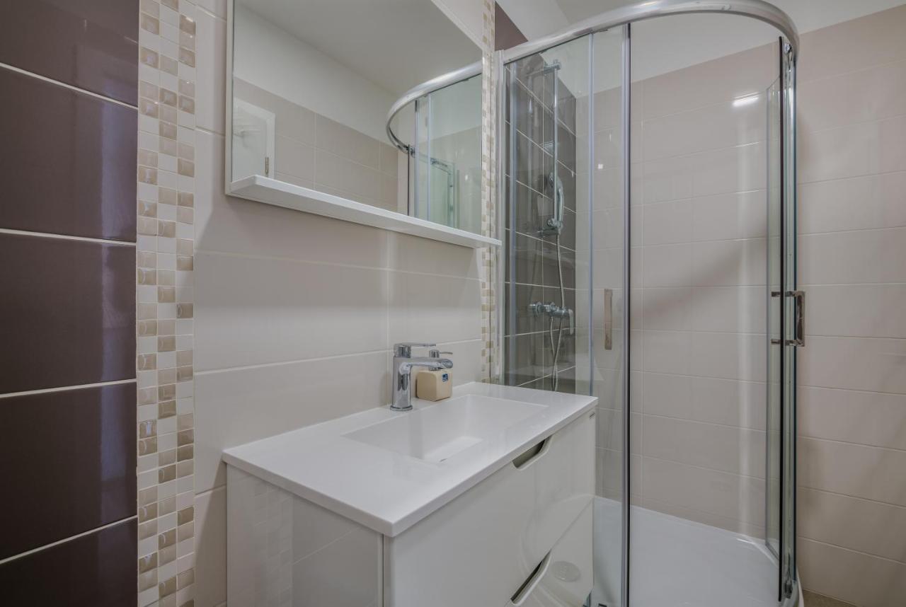 Appartment Divine Krk Town Luaran gambar